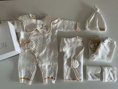 L'Univers Douxcalins : Des Boxes Personnalisées, Confort et Tendresse pour Bébé